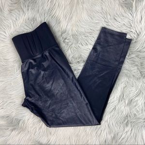 Carbon38 Black Liquid Leggings